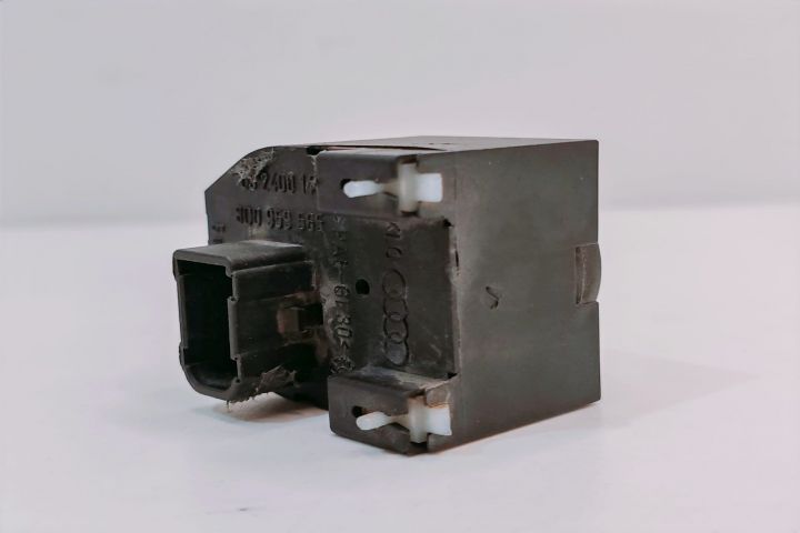 Buton Reglaj Oglinzi 8D0959565 Audi A4 B5 seria