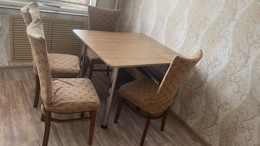 Стол с стулями недорогой