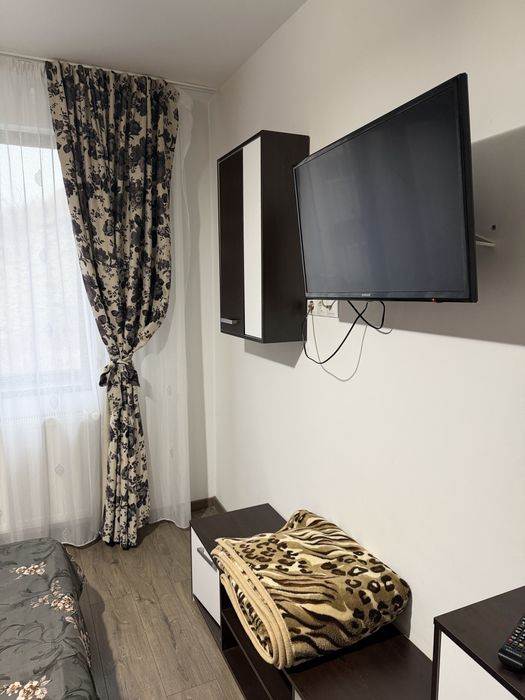Vand apartament floresti
