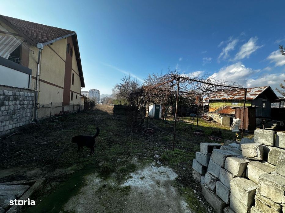 Strada Ostroveni, teren 2094m2 intravilan + constructii