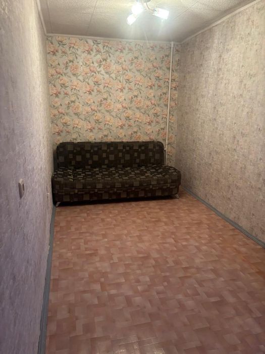 Продам 2 ком. Центр