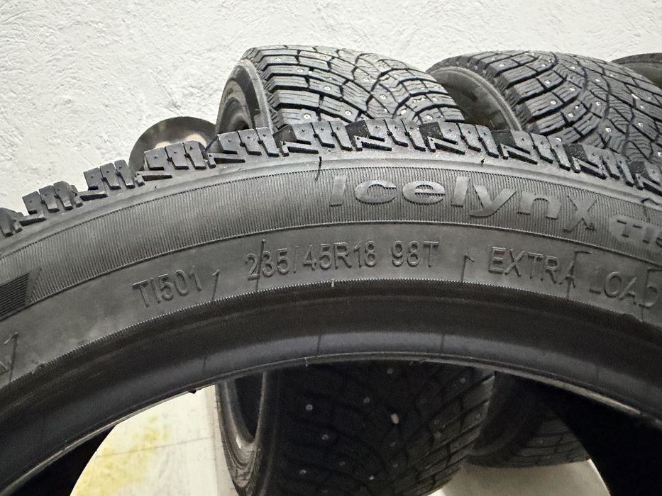 Продам шины R18 235/45