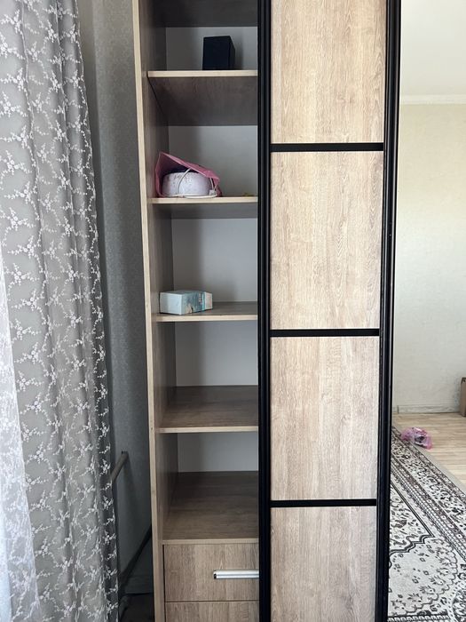 шкаф,9 полки 2 сурмы