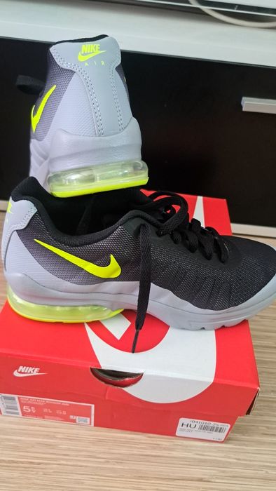 Nike Air Max Invigor, 38