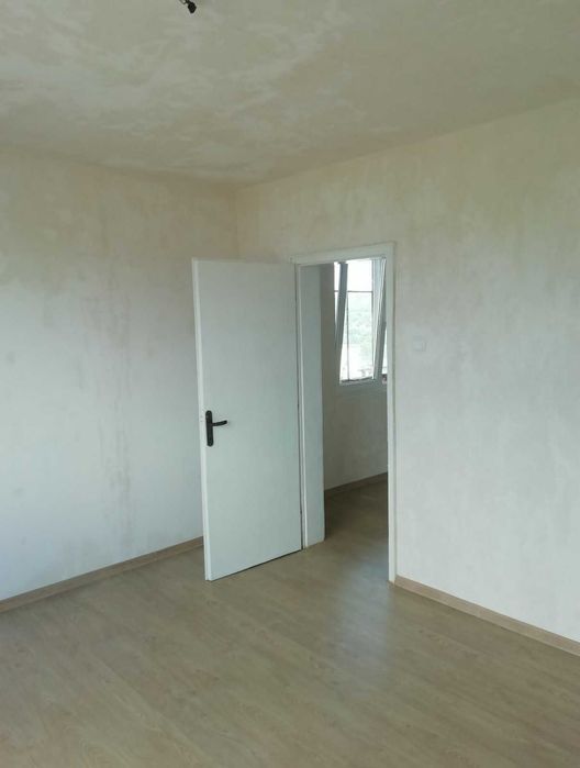 Продава се Двустаен апартамент в Разград, Лудогорие - 72 кв.м за 1027 €/кв.м - Снимка #3