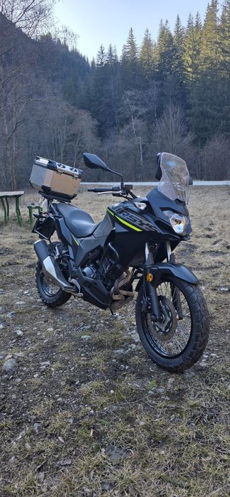 Vând/schimb cu auto Kawasaki Versys X300 2021 2 cilindri ABS