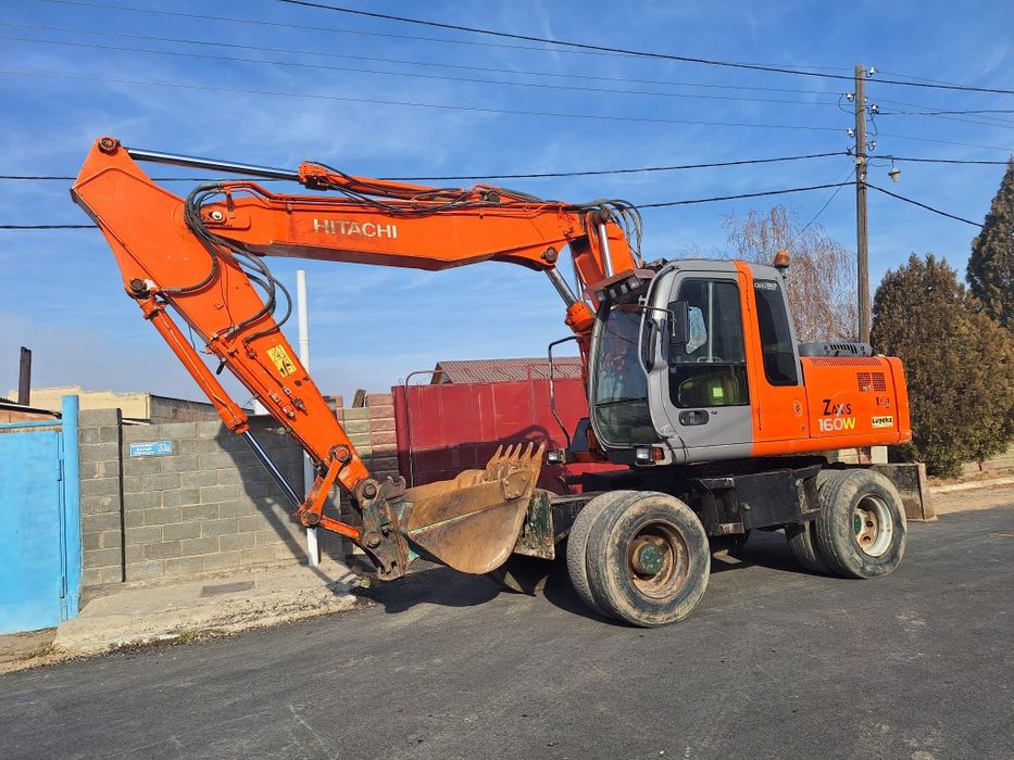Экскаватор Хитачи зх160.