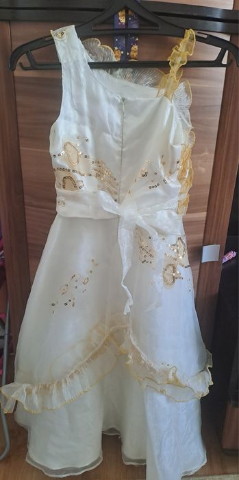 Продам плате бальное детское