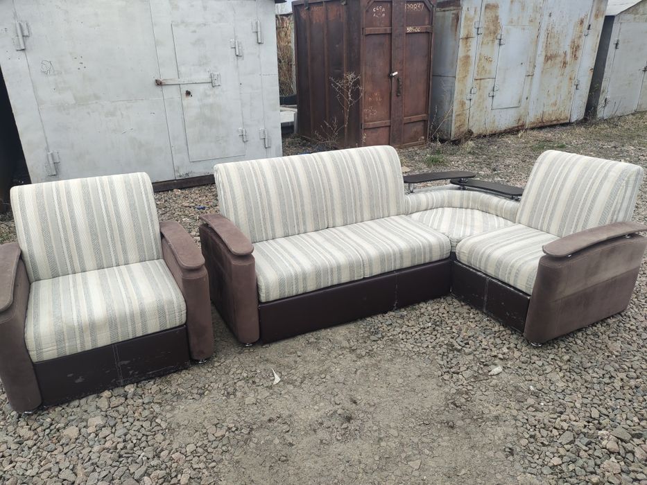 Продается диван.
