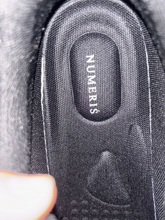 Papuci Numeris negrii
