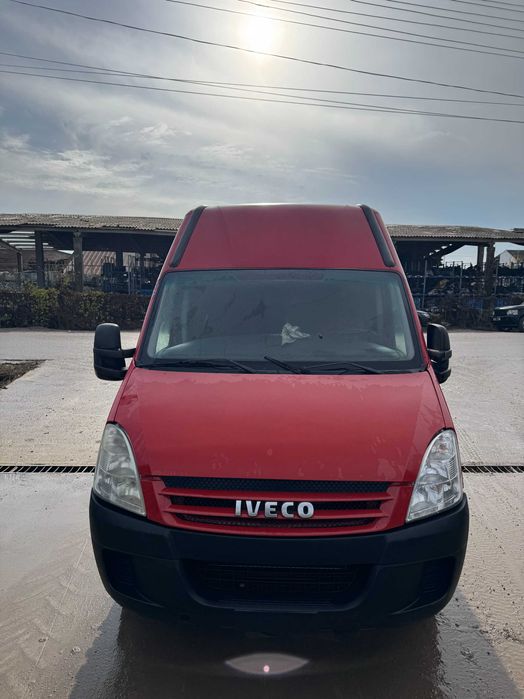 Dezmembrari Iveco Daily Euro 4 3.0 si 2.3 Punte dubla Microbuz
