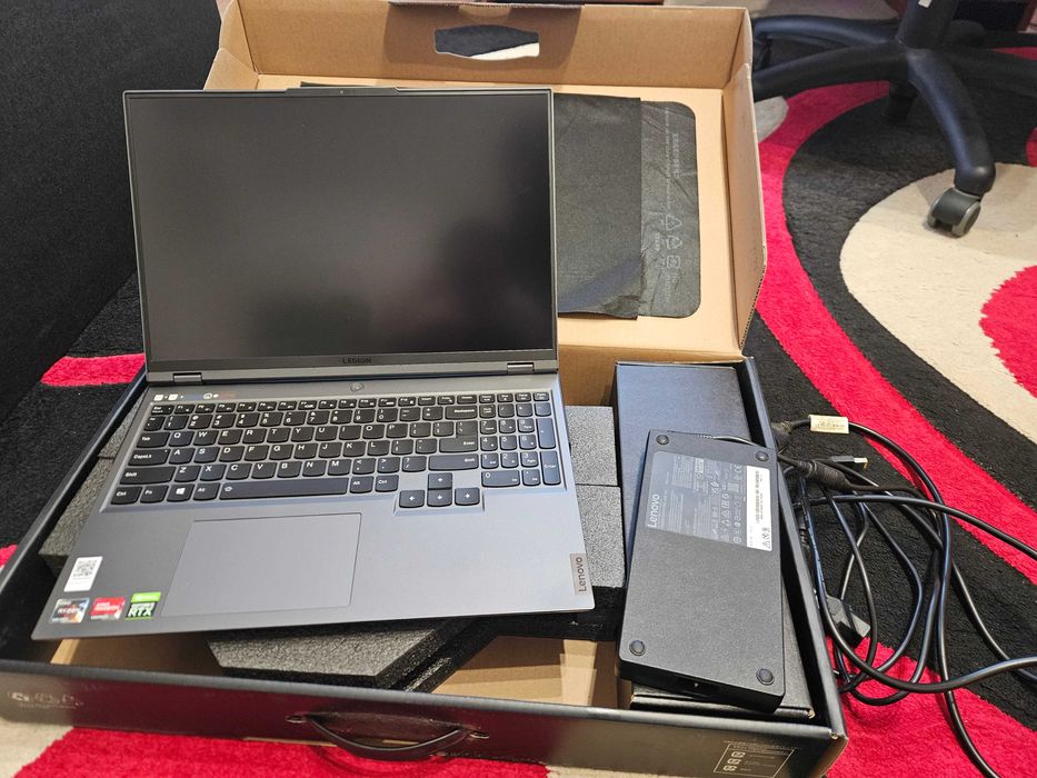 Lenovo Legion 5 Pro, RTX 3070 8 GB, Ryzen 7 5800H, 32 GB RAM, 1 TB SSD