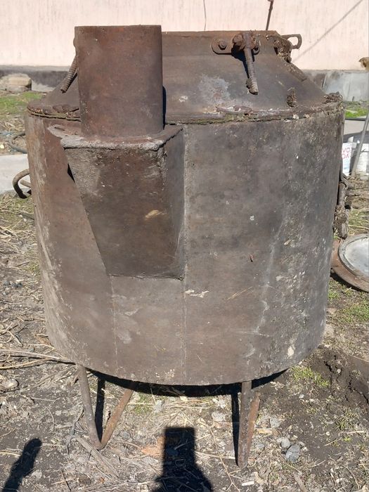 Продам походу полевую кухню казан