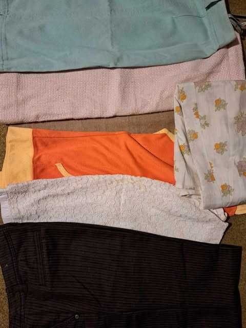 Donez haine marimea 42-44