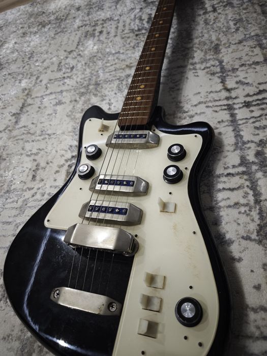 Электрогитара и Бас-гитара "Борисов" 1989 г.