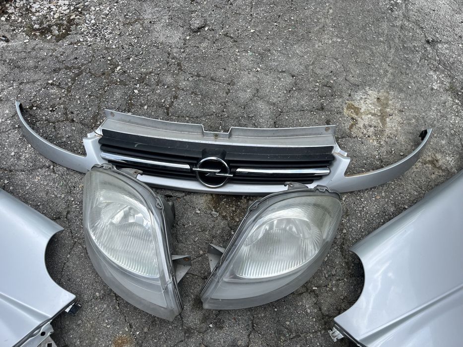 Броня Капак Очиларка Маска Фар Opel Vivaro, Опел Виваро, Тrafic