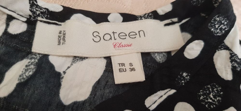 Rochie  purtată  o singură dată,marimea S