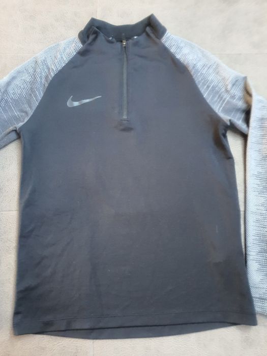 Оригинална блуза на Nike 137-147