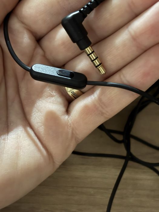 Căști Sony cu fir