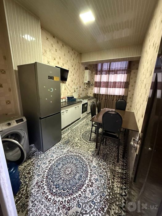 7 каватли домнинг 5 каватида 1 хонали квартира ижарага берилади