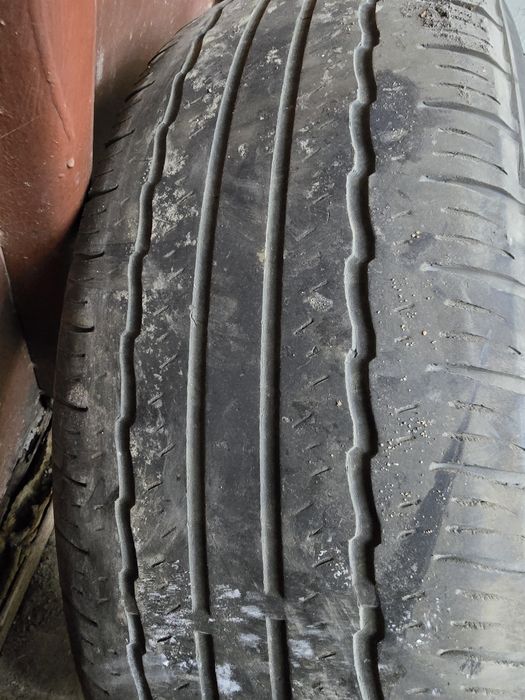 Продам шины 215/70  r16