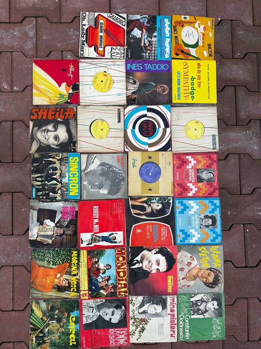 Colectie discuri vinil - aprox 300 discuri