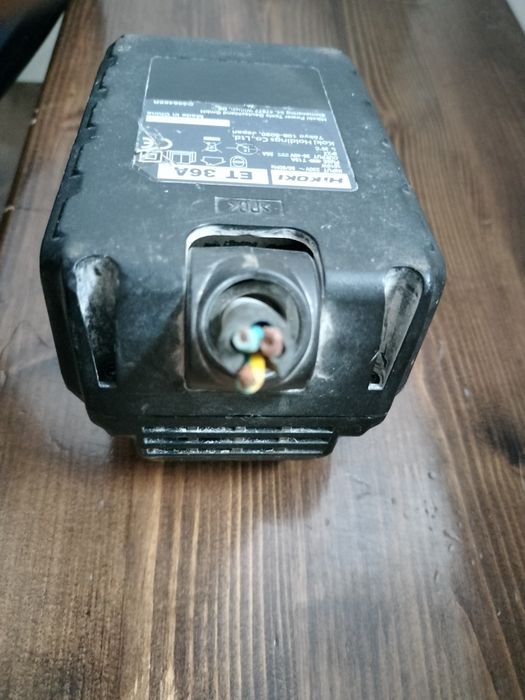 Adaptat hikoki 36 volți defect