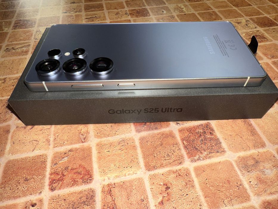 !Само днес 650 евро! Смартфон Samsung Galaxy S25 Ultra, 12GB RAM, 256GB, 5G, Titanium Silverblue