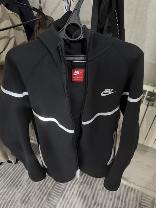 Nike tech fleece