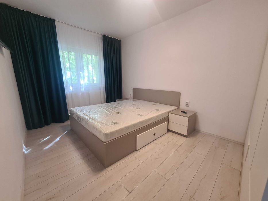Apartament de închiriat 4 camere etaj 1, Mihai Viteazu - N. Iorga, utilat modern