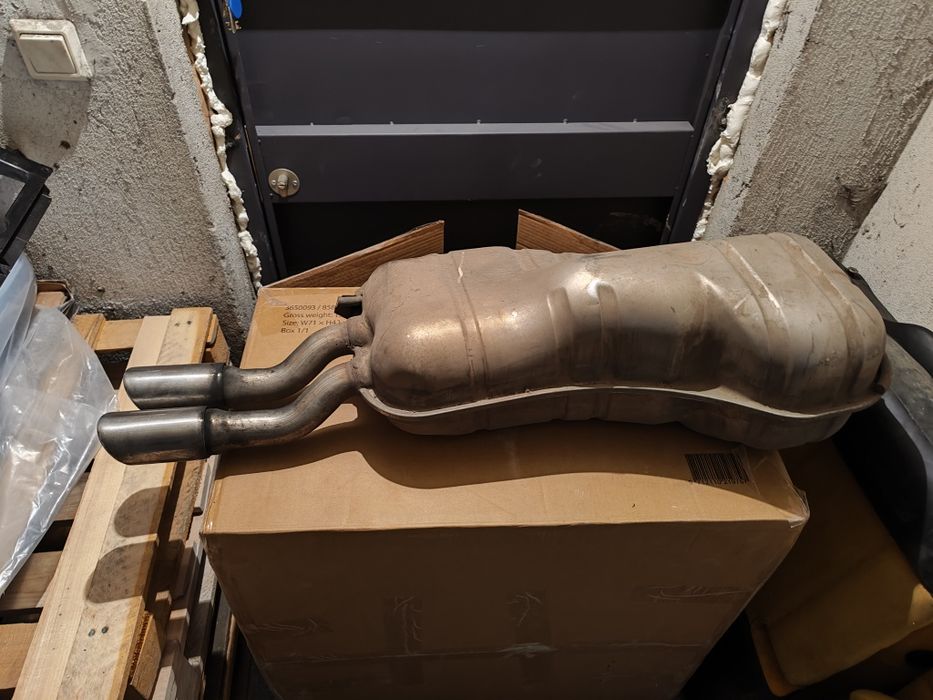 Крайно гърне с хромирани накрайници Сеат ФР