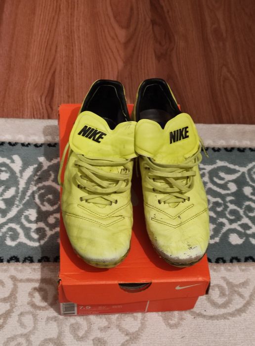 Бутсы Найк темпо