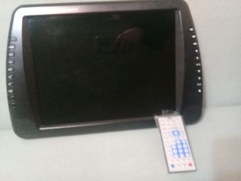 Телевизор 15"5 небольшой 40см