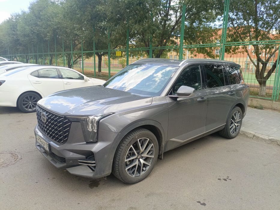 Продам машину GAC GS 8