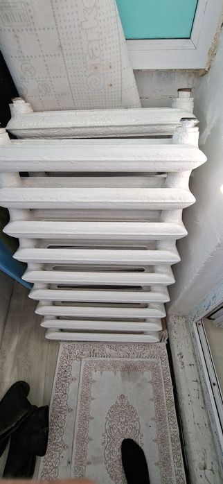 Продам чугунная батареи