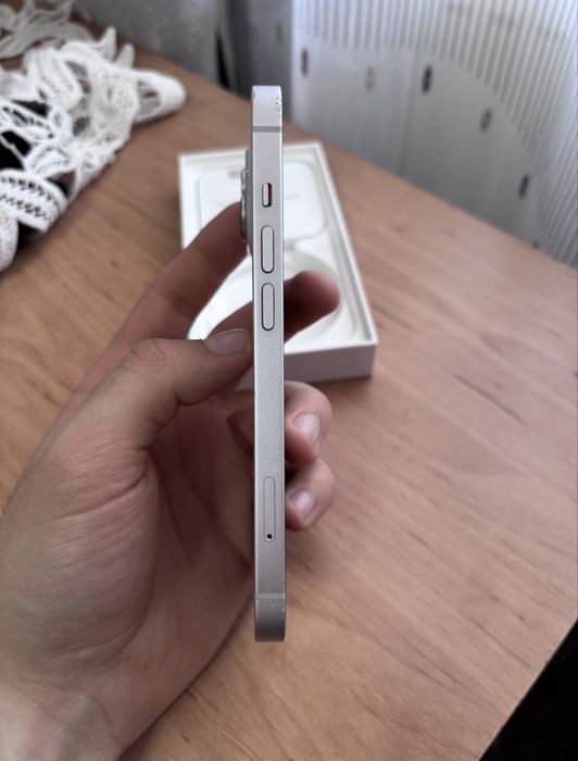 Iphone 14 simplu