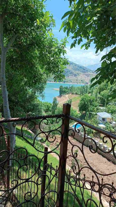 Продается дача со всеми удобствами.