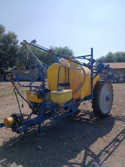 Опрыскиватель прицепной