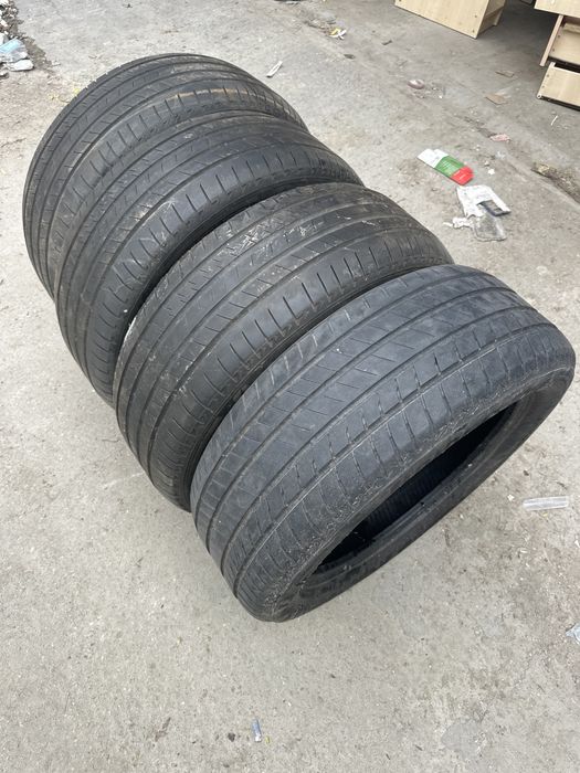 Anvelope vara Bridgestone Alenza 245/50r19