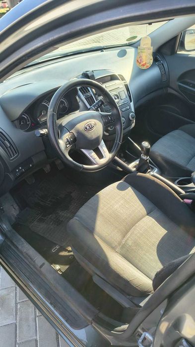 Kia Ceed SW - 1.4 Benzină  – stare foarte bună, bine întreținută