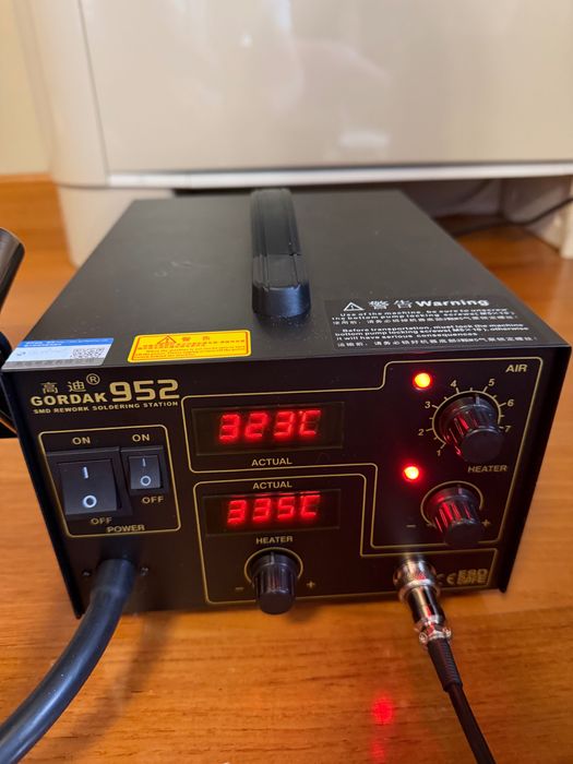 Поялник Станция с топъл въздух