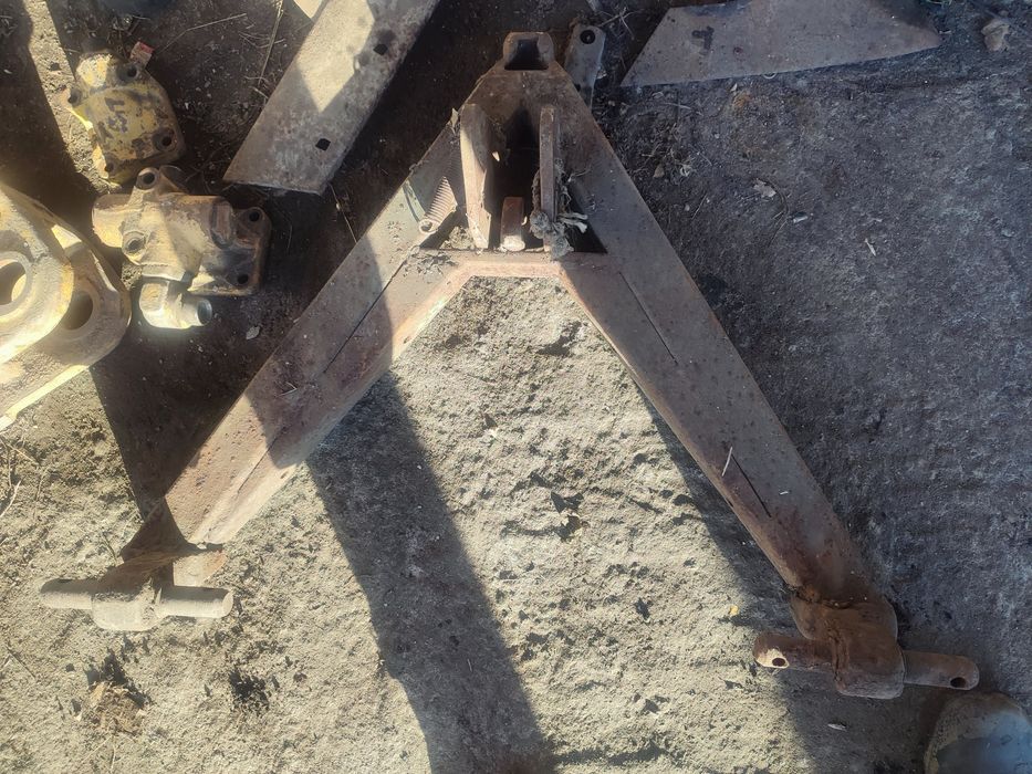 Уголник МТЗ продам