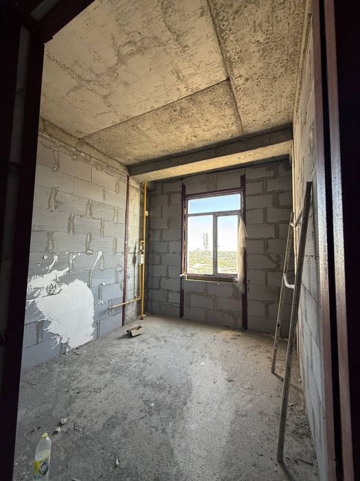 Срочно продается 2х комнаты квартира 2/6/9 54м2