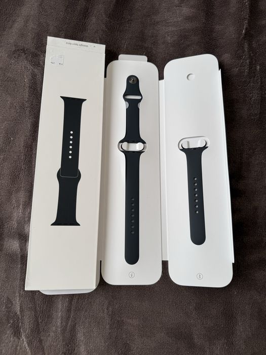 Оригинална  силиконова каишка Apple Wach Нова !