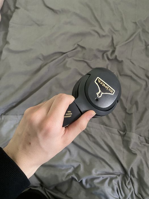 Наушник EDIFIER W820NB