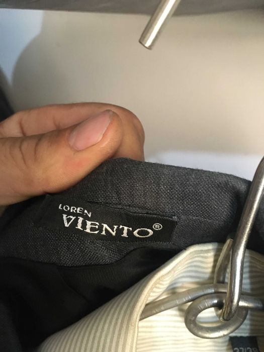 Vind costum de haine excelent pentru nunta