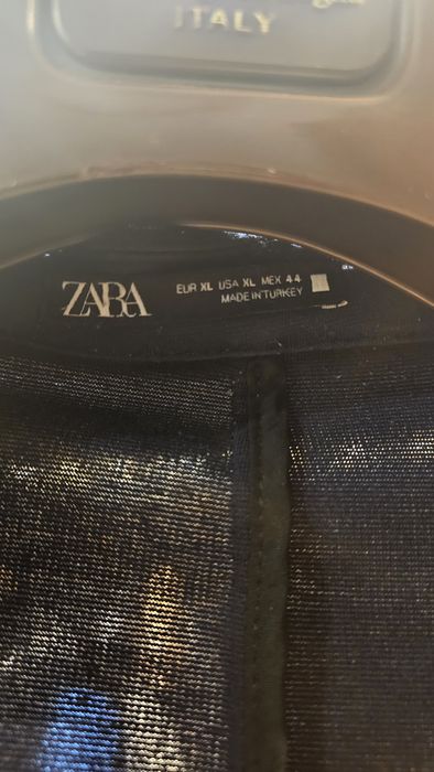 Мъжки костюм Зара