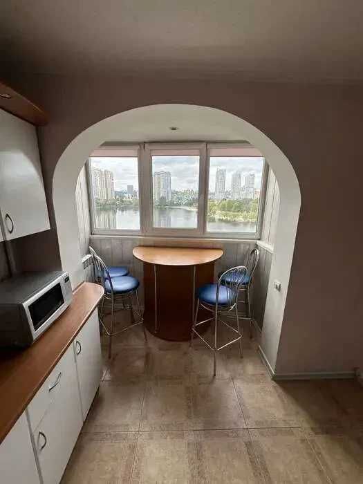 Дава се под наем Двустаен апартамент в София, Зона Б-18 - 65 кв.м за 408 € - Снимка #2