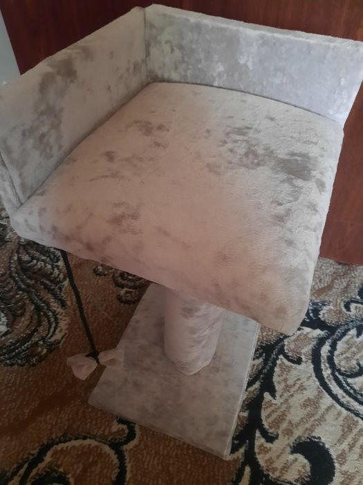 Лежанка домик для кошки