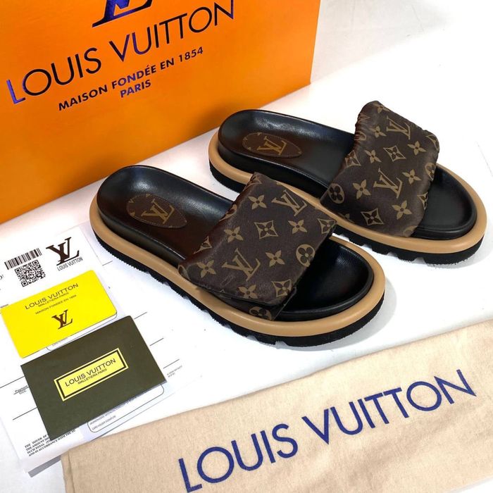 Papuci Louis Vuitton pile naturala